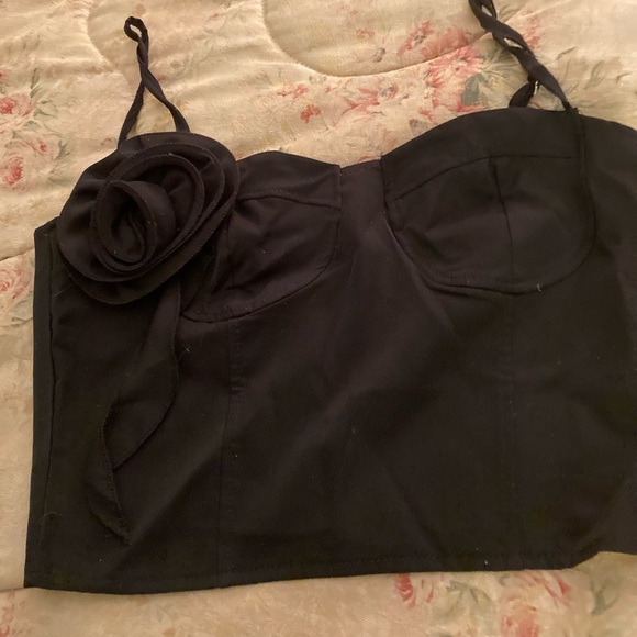 Bustier and matching skirt with a flower 🌺 - Picture 4 of 9